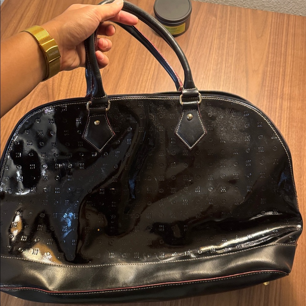 Arcadia Black Patent Leather Handbag